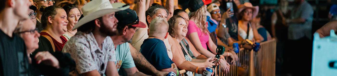 hometown opry concert fans in Pasadena, TX